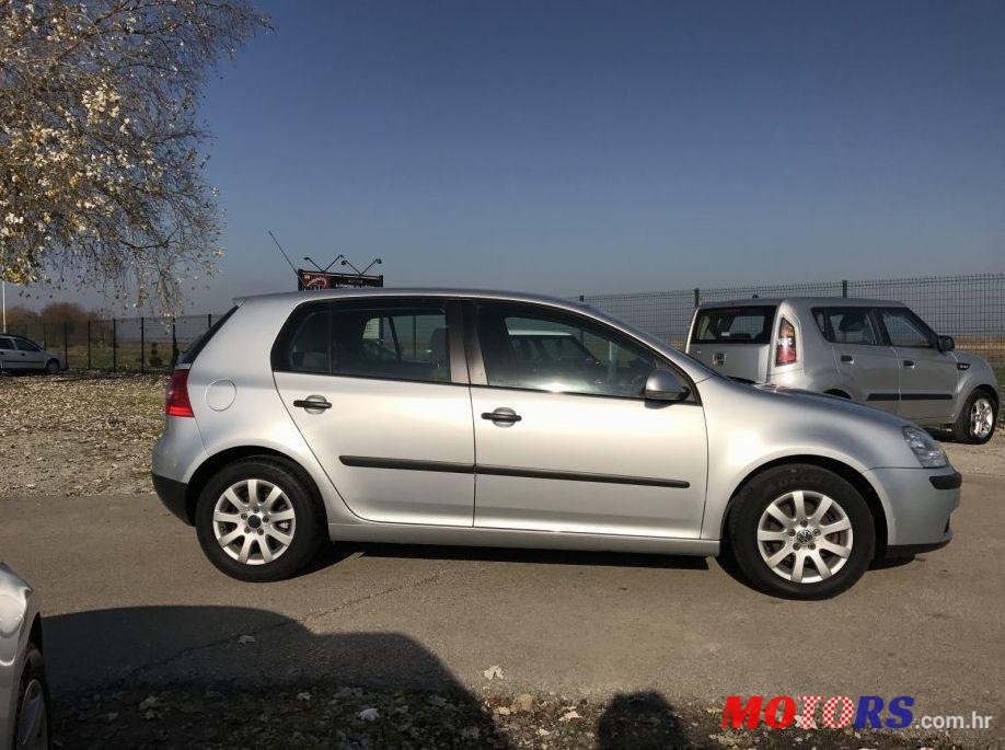 2007' Volkswagen Golf V 1,9 TDI photo #3