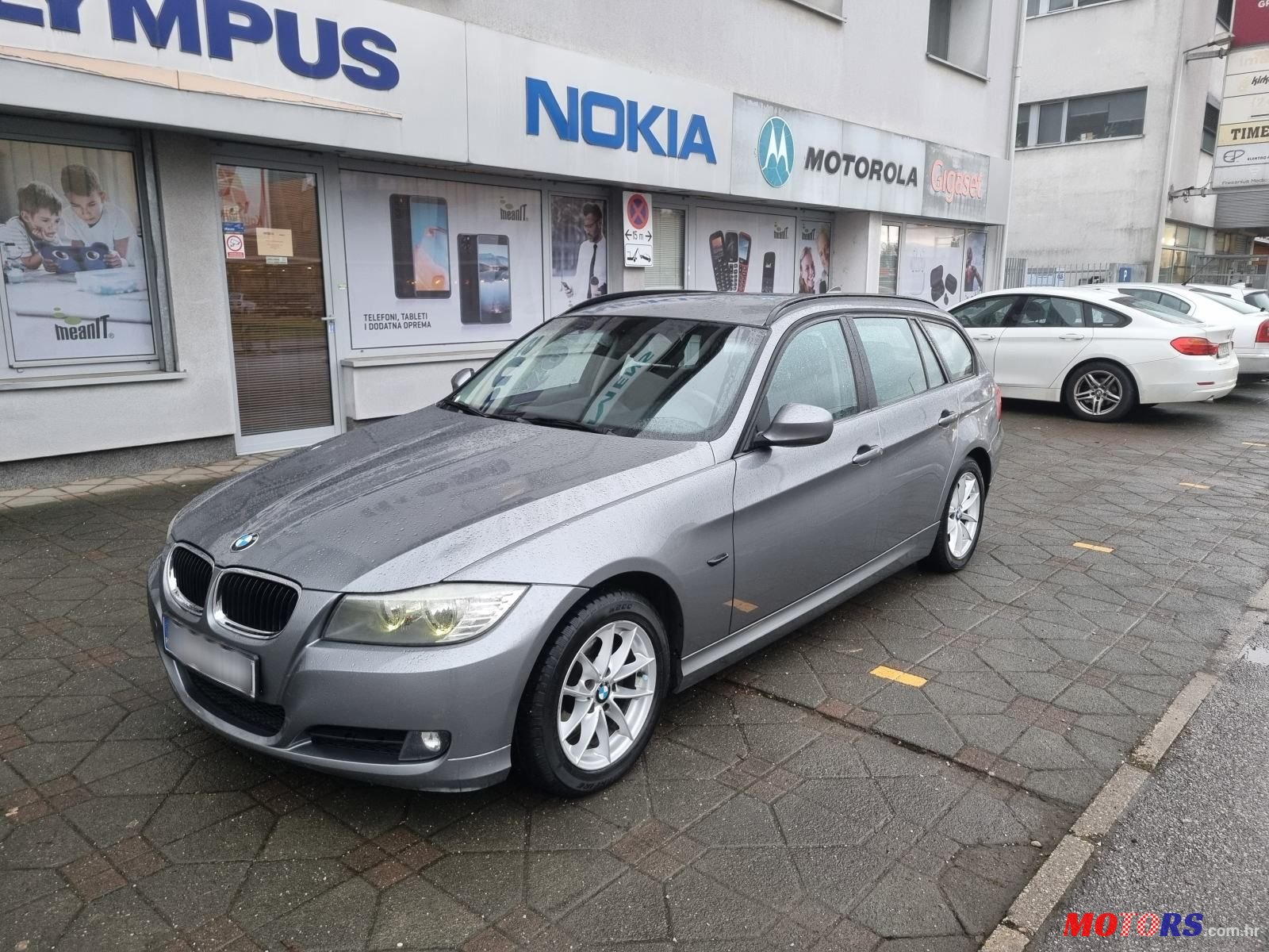 2011' BMW Serija 3 Touring 316D photo #2