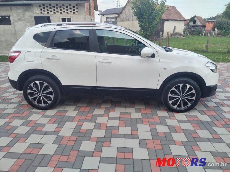 2013' Nissan Qashqai 1,6 Dci photo #2