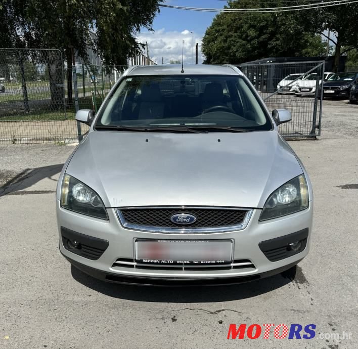 2005' Ford Focus Karavan photo #2