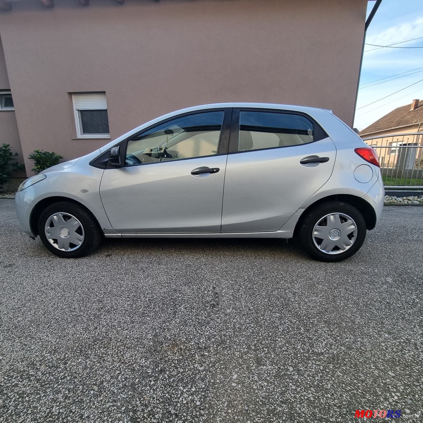 2009' Mazda 2 1,3 I Ce photo #4