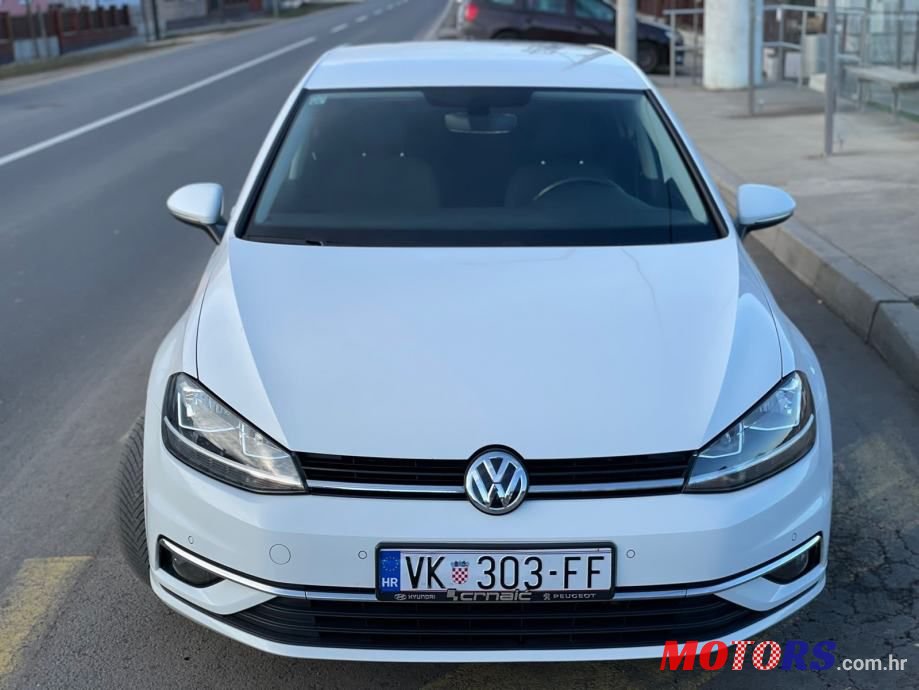 2017' Volkswagen Golf 7 1,6 Tdi photo #2