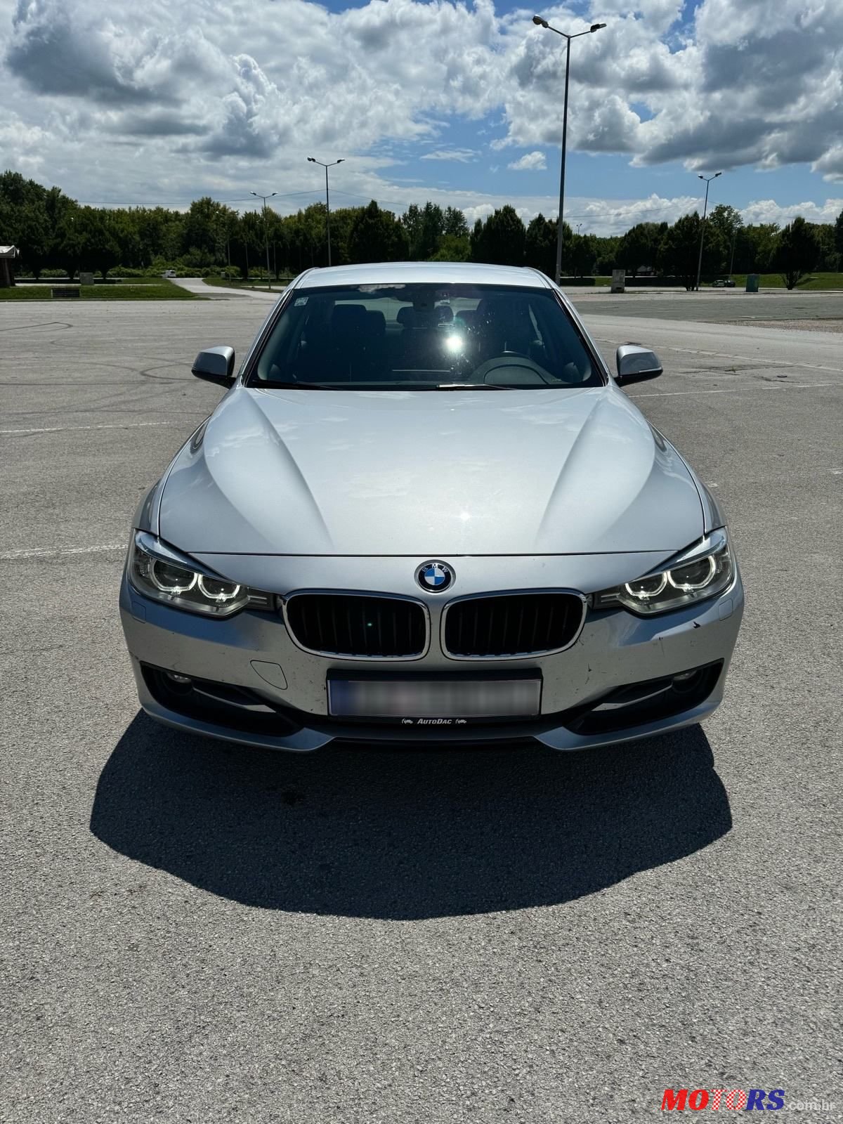 2015' BMW Serija 3 316D photo #1