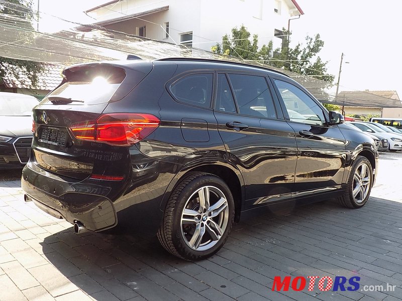 2017' BMW X1 20D photo #6
