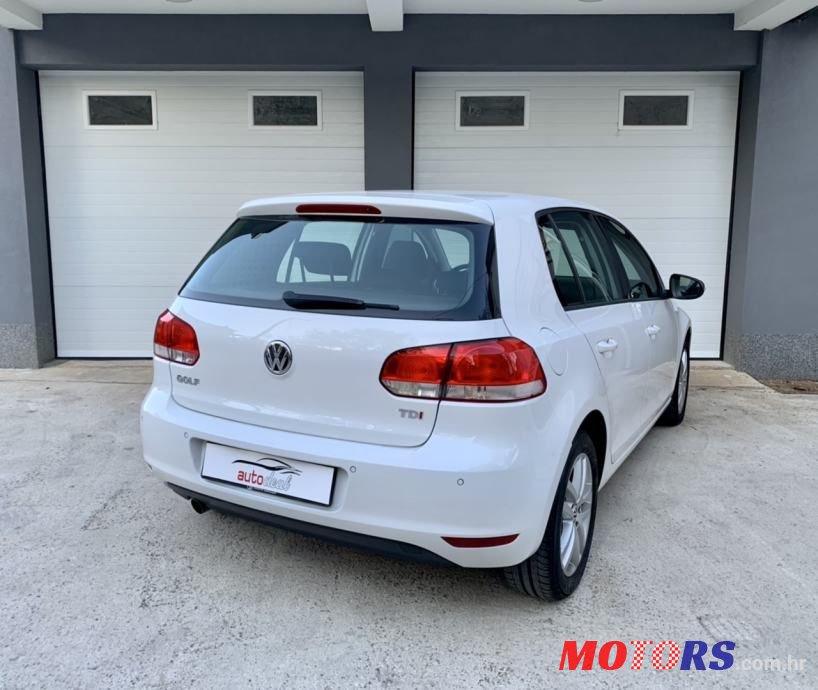2011' Volkswagen Golf 6 1,6 Tdi photo #3