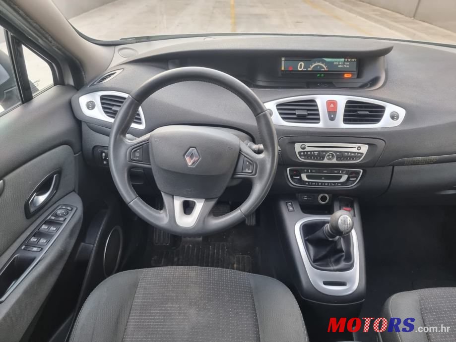 2009' Renault Scenic 1,4 Tce photo #6