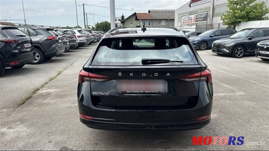 2022' Skoda Octavia Combi photo #6