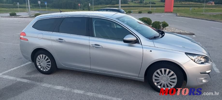 2015' Peugeot 308 Sw photo #6