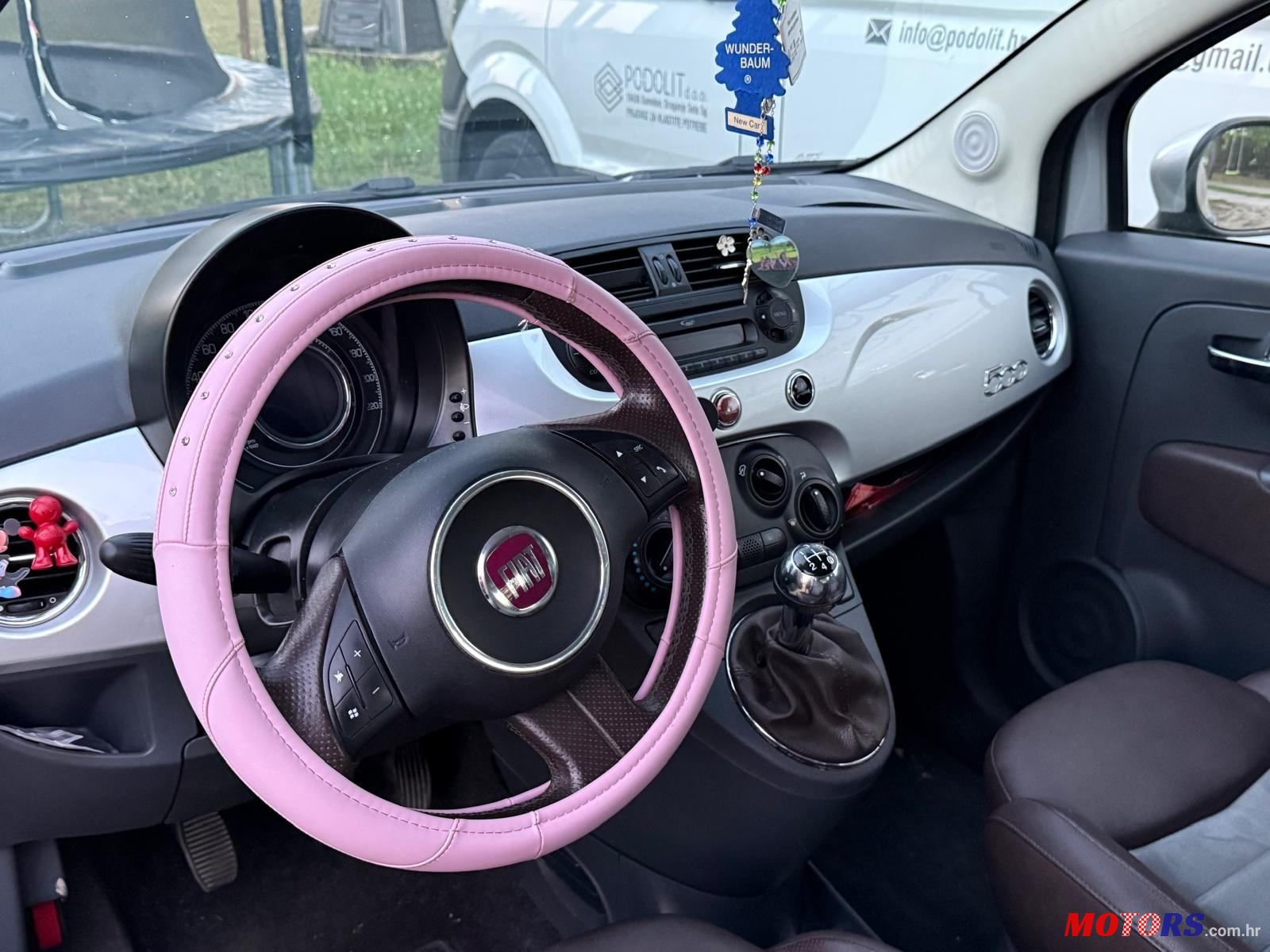2011' Fiat 500 photo #4