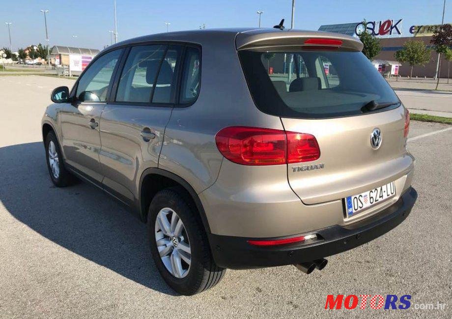 2012' Volkswagen Tiguan 2,0 Tdi Bmt photo #2