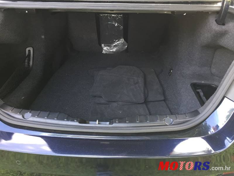 2015' BMW 5 Series photo #3