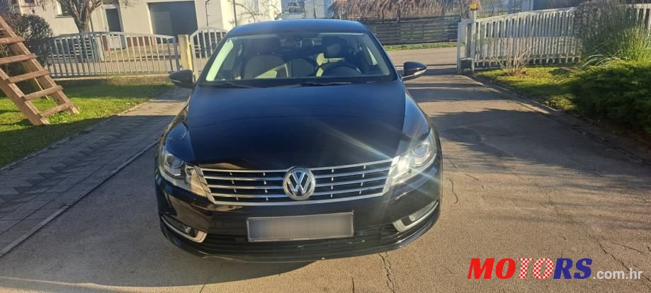 2012' Volkswagen Passat 2,0 Tdi Bmt photo #1