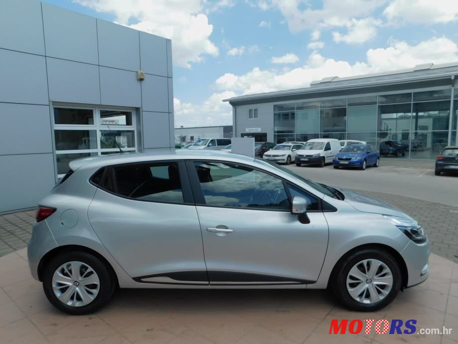 2017' Renault Clio Tce photo #3