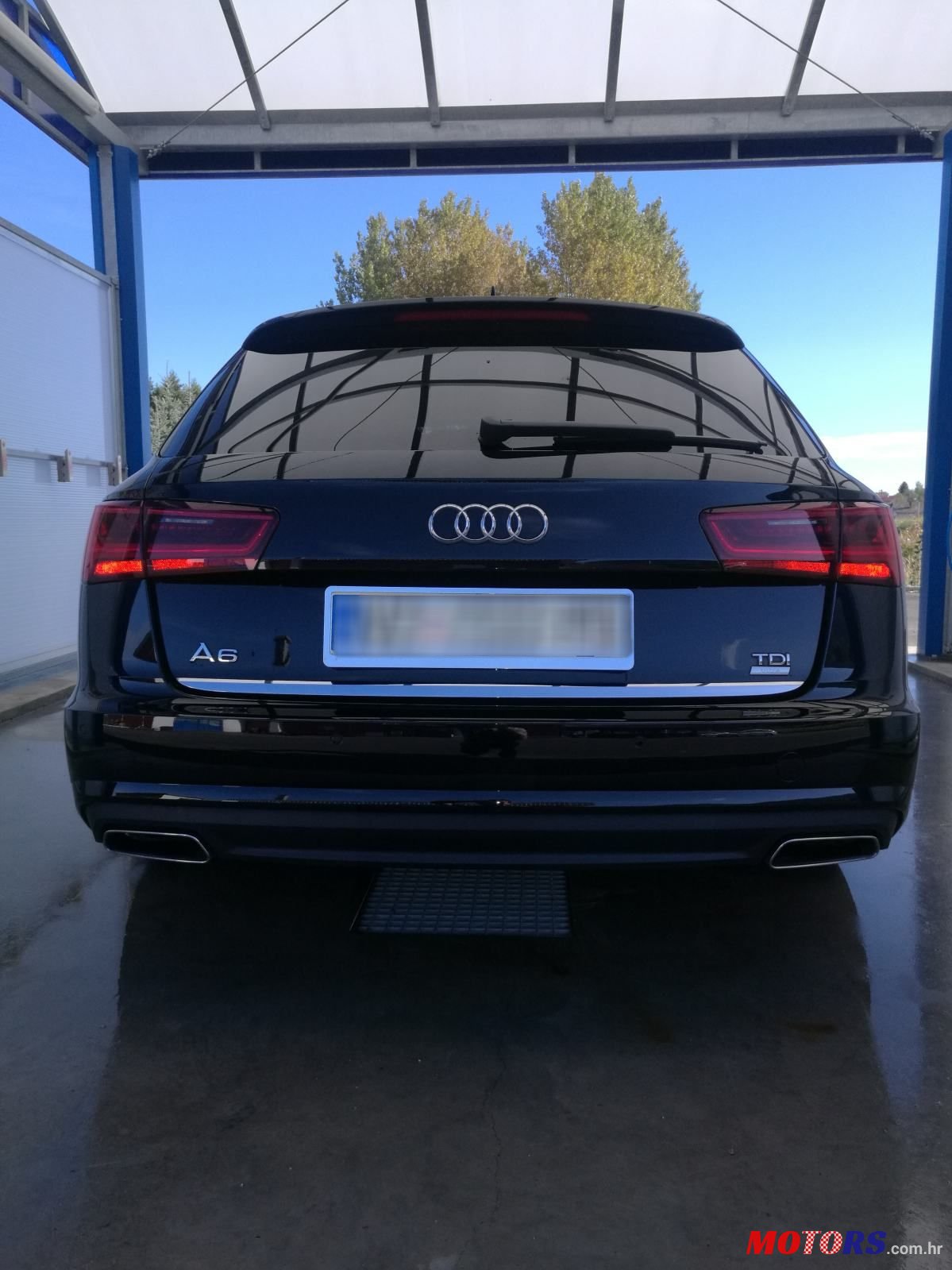 2015' Audi A6 Avant photo #2