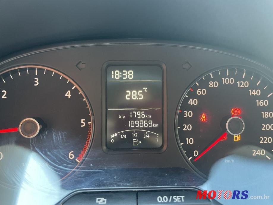 2013' Volkswagen Polo 1,6 Tdi photo #6