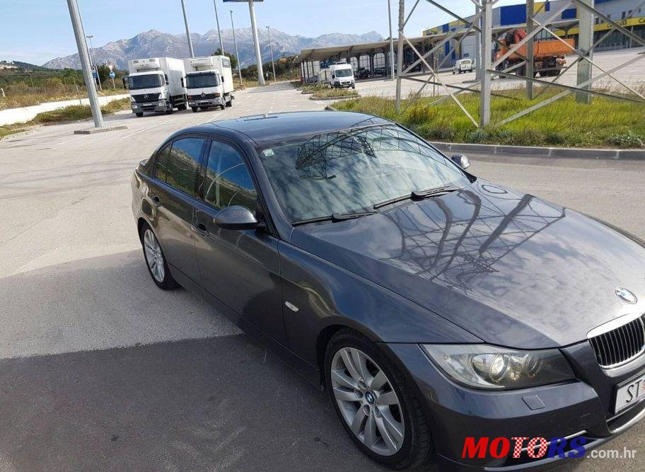 2006' BMW 3 Series 330d photo #1
