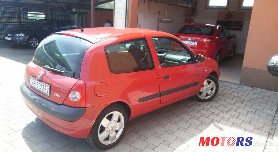 2003' Renault Clio 1,5 Dci photo #1