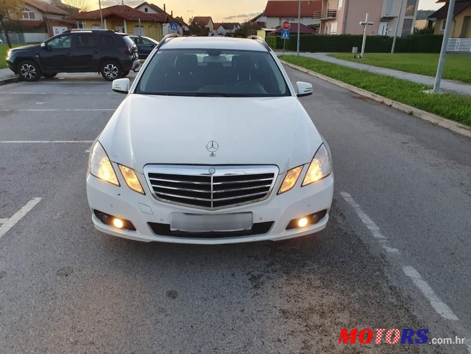 2011' Mercedes-Benz E-Klasa T-Model 200 Cdi T photo #2