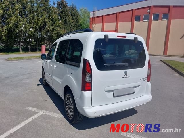 2017' Peugeot Partner photo #4