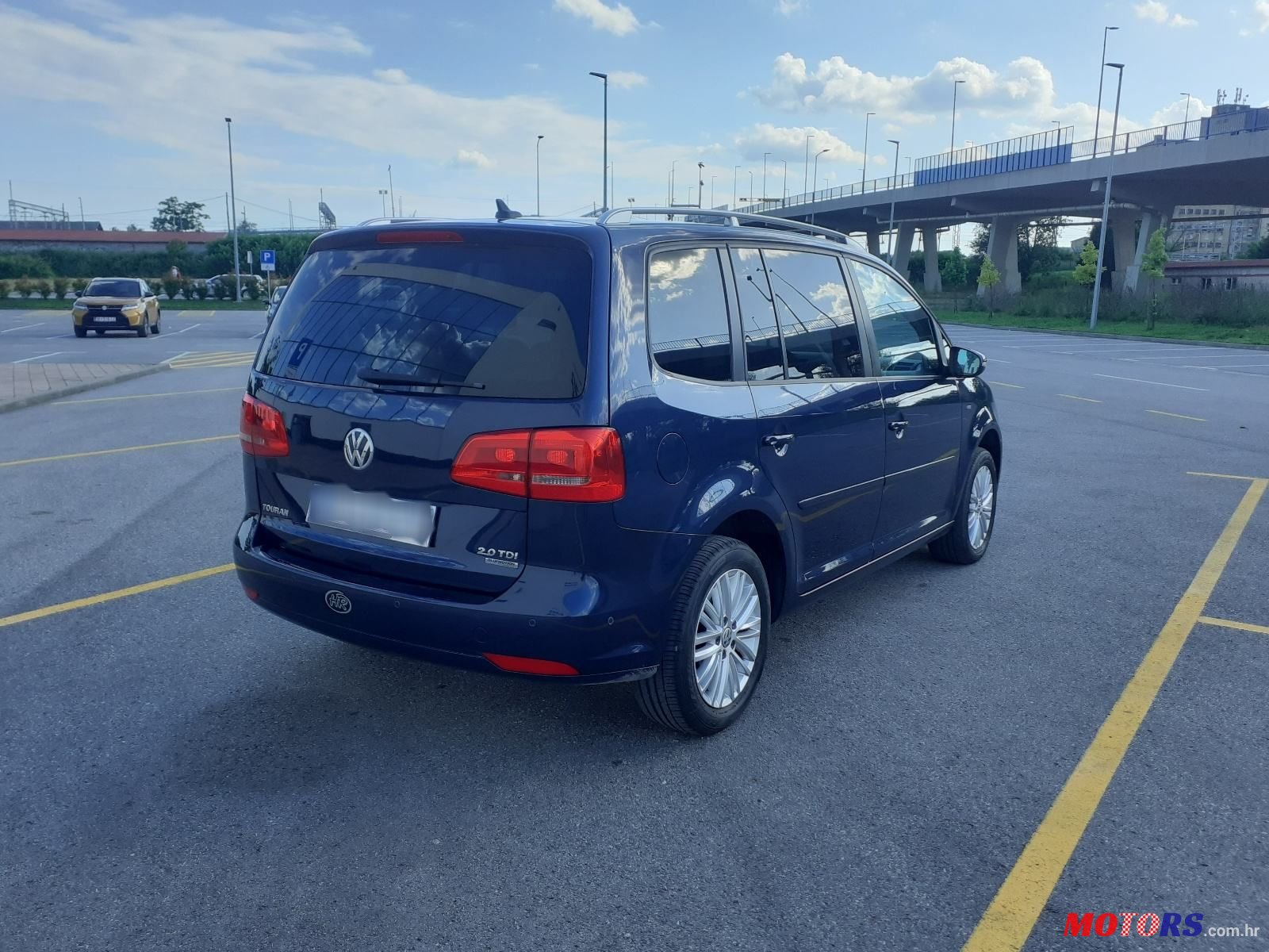 2014' Volkswagen Touran 2,0 Tdi photo #6