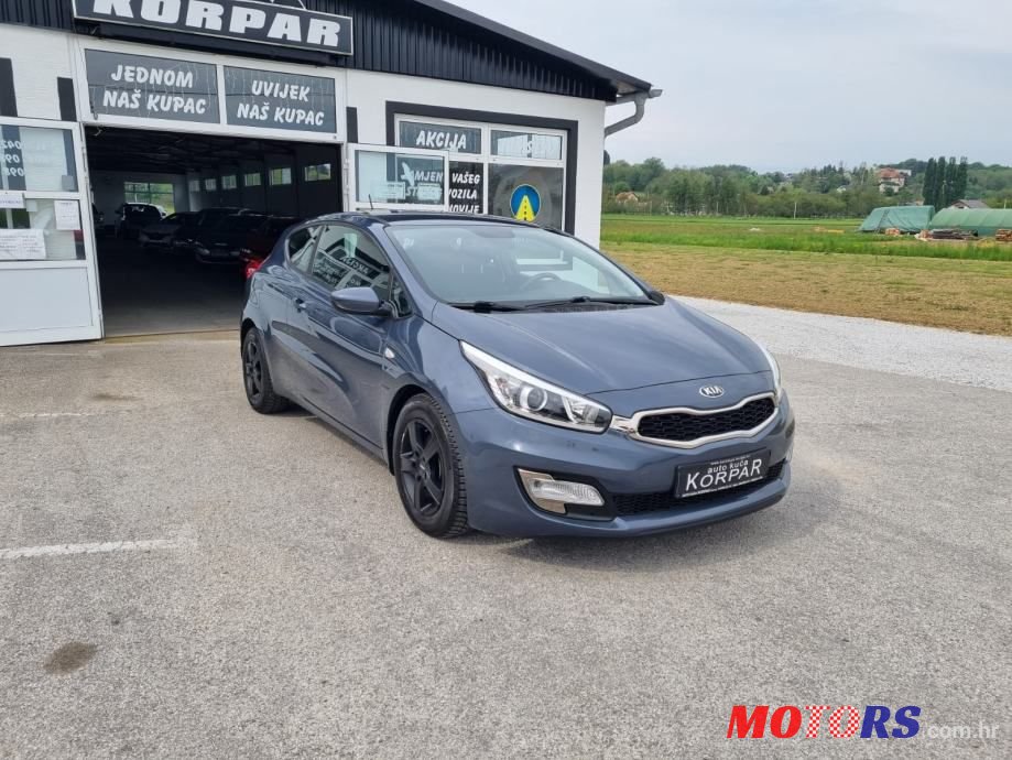 2013' Kia Pro Ceed photo #3