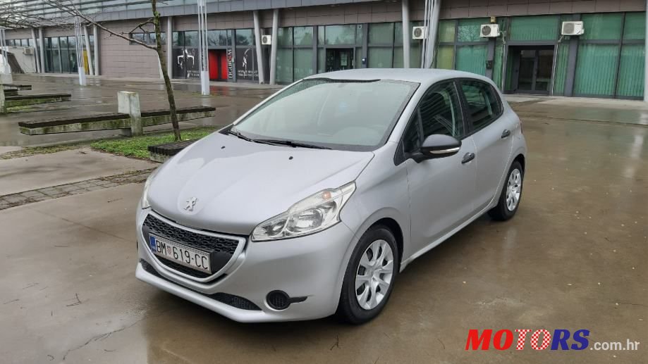 2014' Peugeot 208 1,4 Hdi photo #1