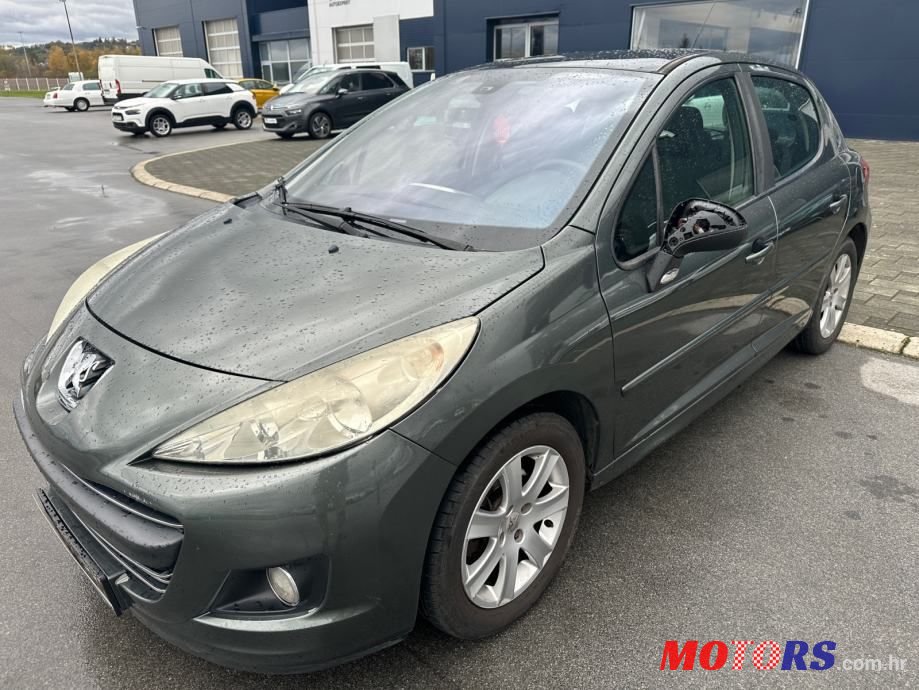 2006' Peugeot 207 1,6 Hdi photo #3