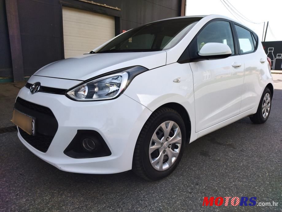 2016' Hyundai i10 1,2 5 photo #1