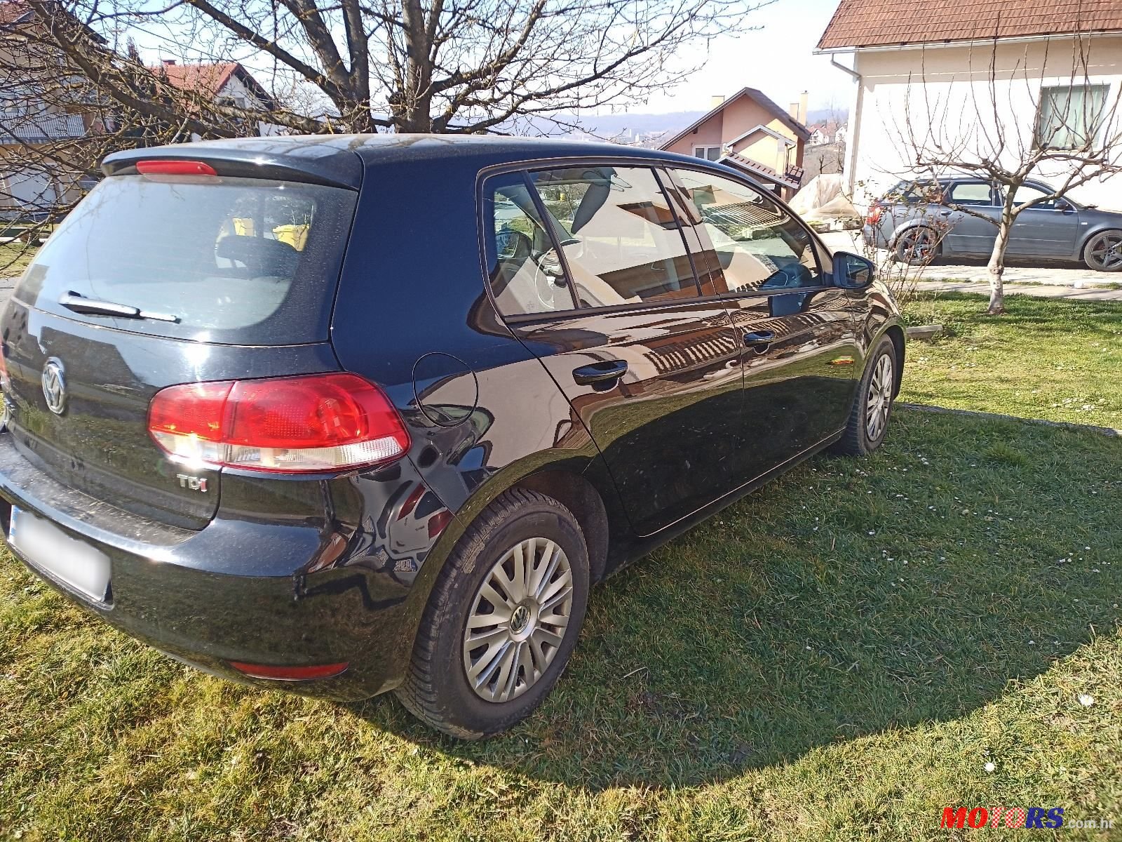 2010' Volkswagen Golf VI 1,6 Tdi photo #6
