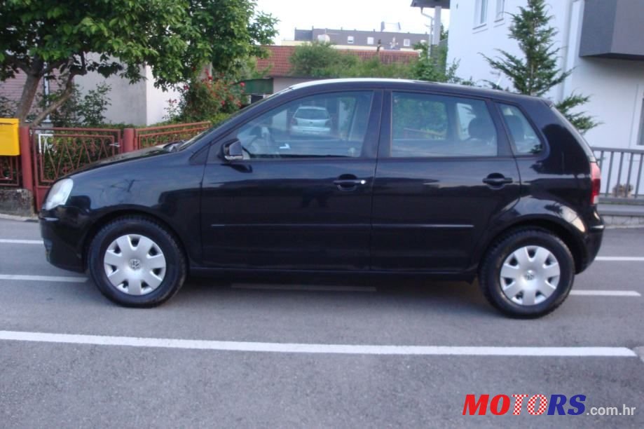 2007' Volkswagen Polo photo #1