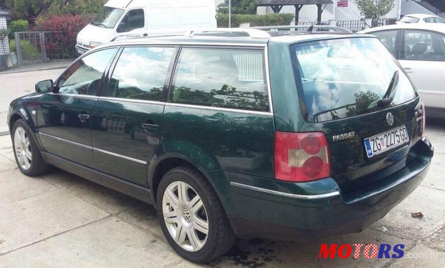 2004' Volkswagen Passat Variant 2,5 V6 Tdi photo #2