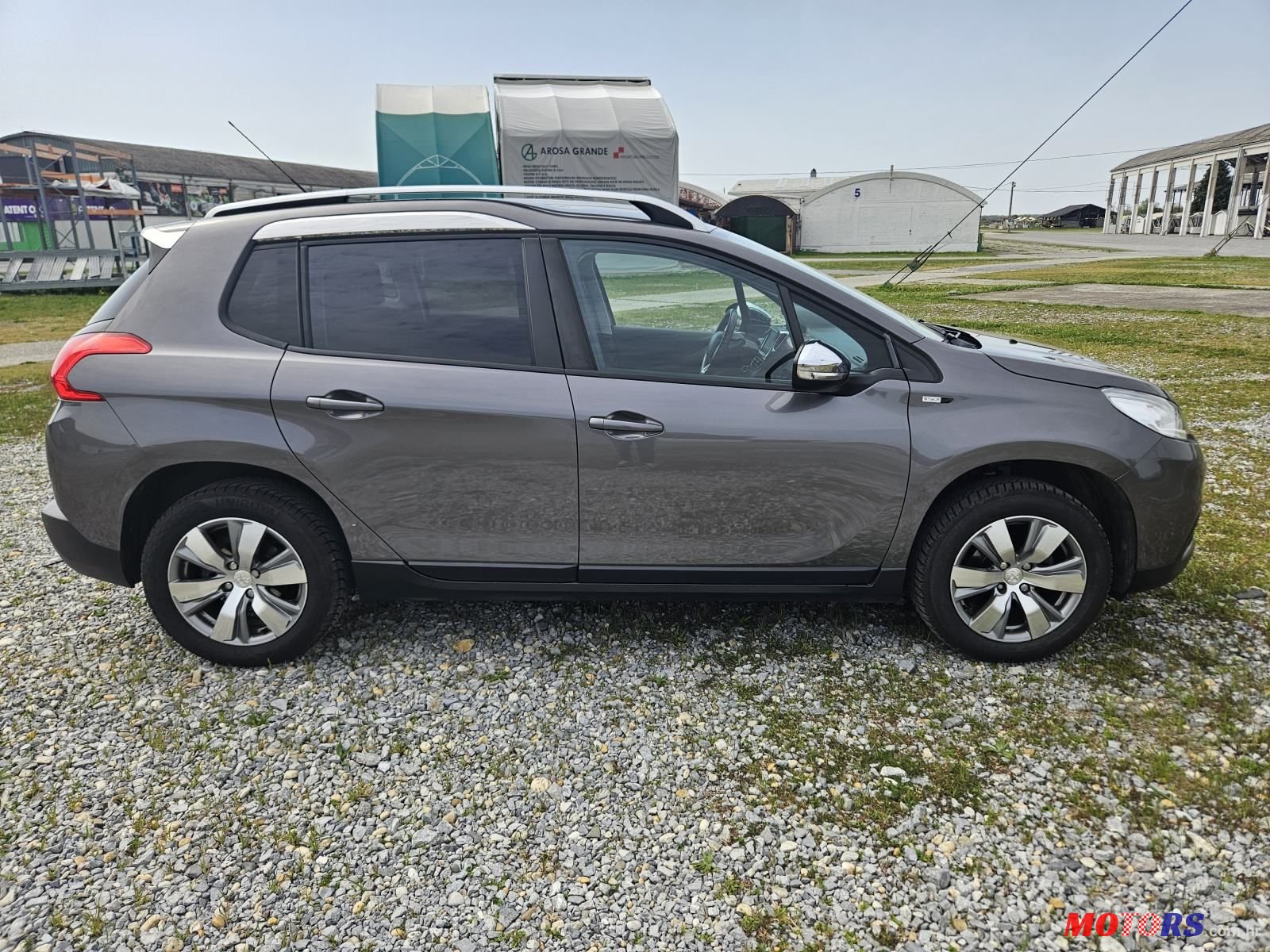 2015' Peugeot 2008 1,2 Vti photo #2