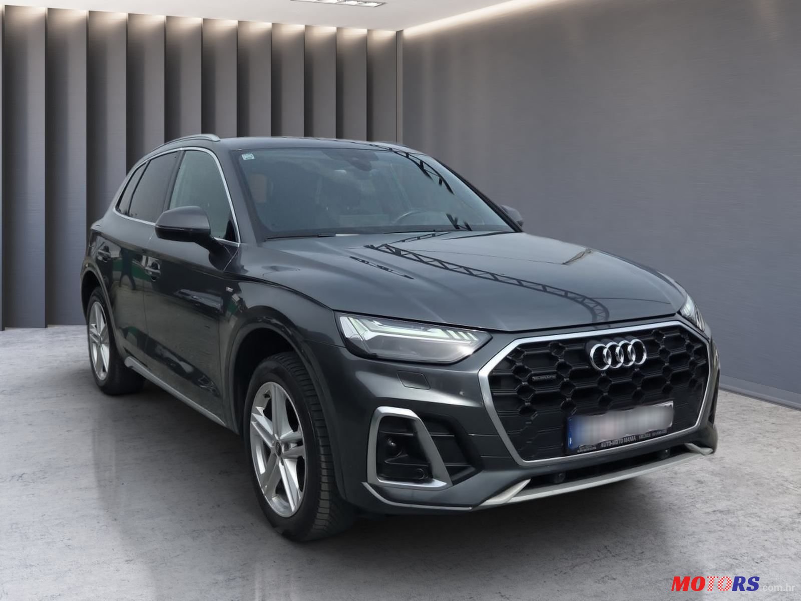 2023' Audi Q5 40 Tdi photo #3