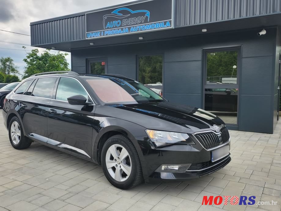 2019' Skoda Superb Combi photo #4