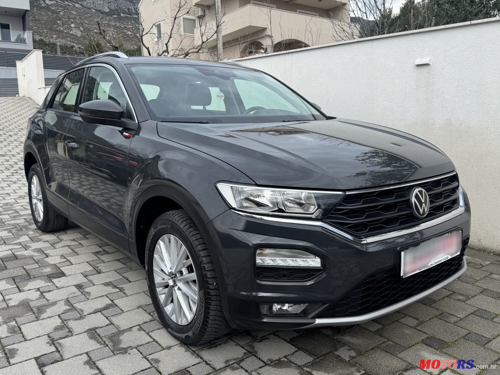 2021' Volkswagen T-Roc 2,0 photo #2