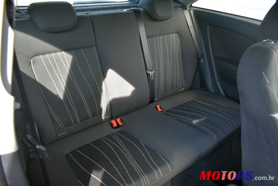 2007' Opel Corsa 1.2 photo #6