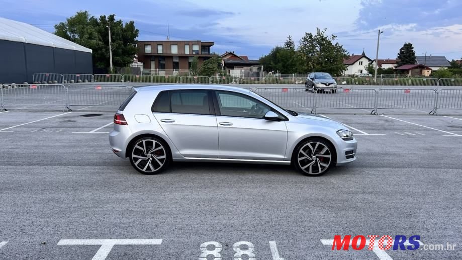 2016' Volkswagen Golf 7 photo #4