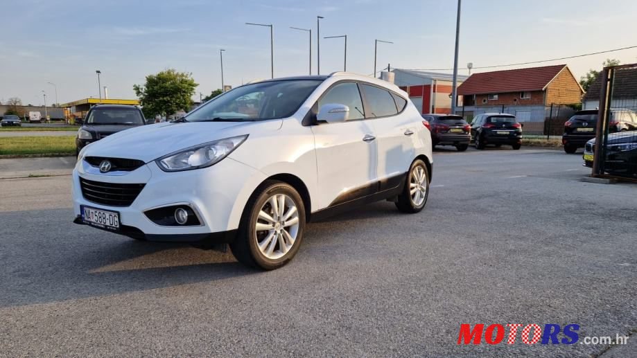 2011' Hyundai ix35 2,0 Crdi photo #2