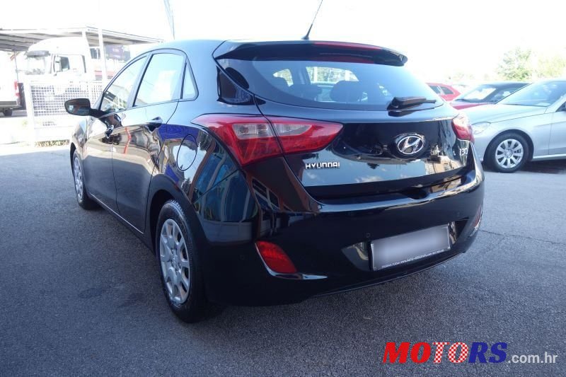 2013' Hyundai i30 photo #4