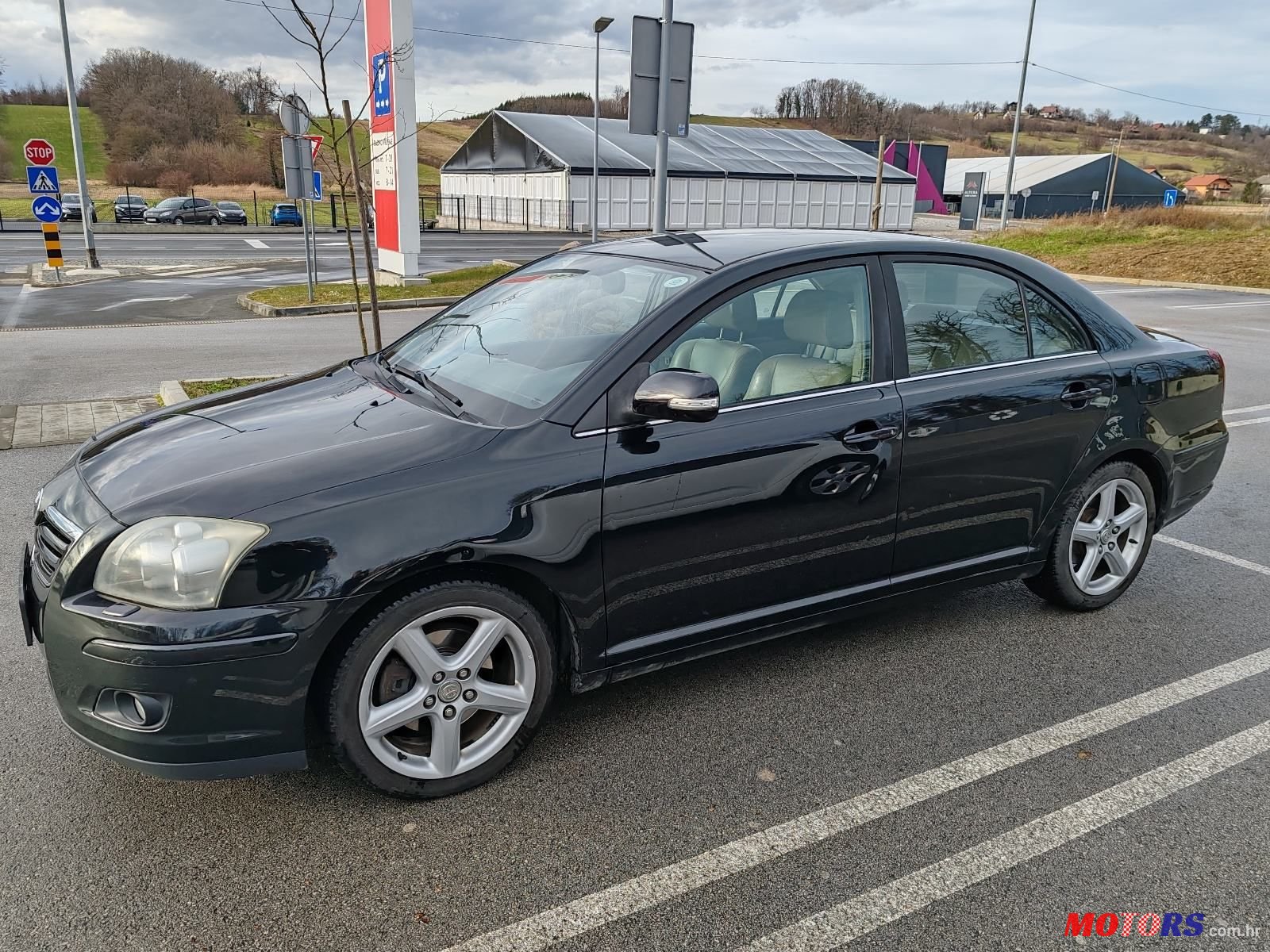 2007' Toyota Avensis 2,2 D-4D Sol photo #2