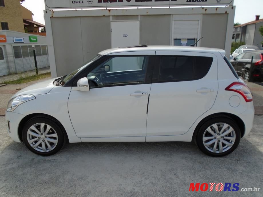 2015' Suzuki Swift 1,2 Se photo #2