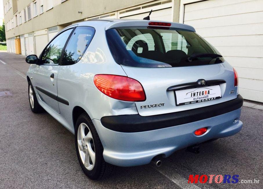 2003' Peugeot 206 206 Xs 1,6 16V photo #2