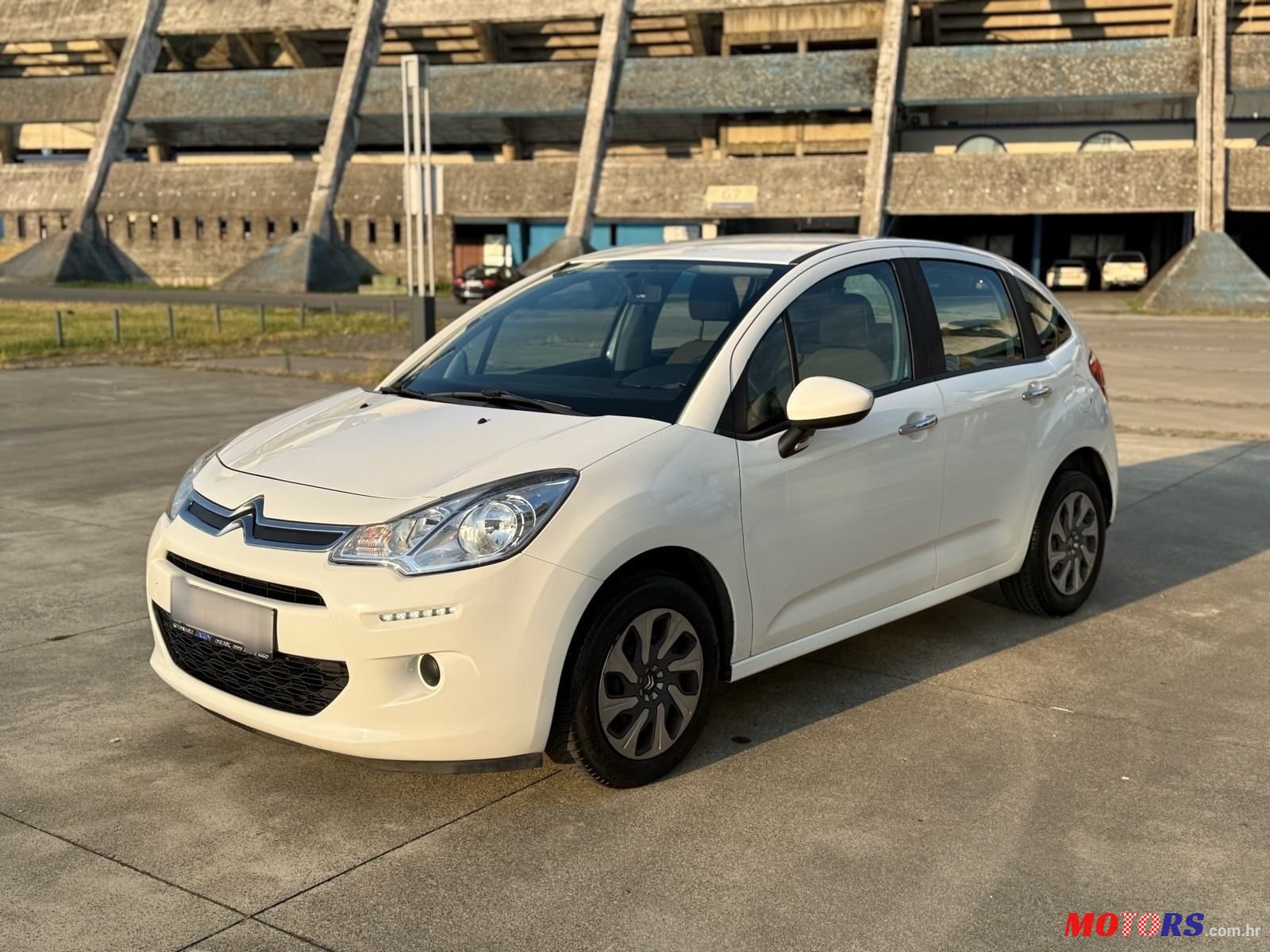2015' Citroen C3 1,4 Hdi photo #2