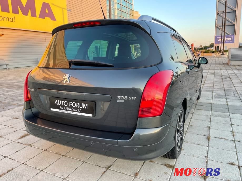 2012' Peugeot 308 Sw photo #6