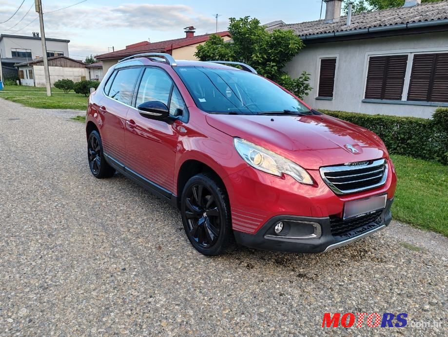 2015' Peugeot 2008 1,2 photo #2