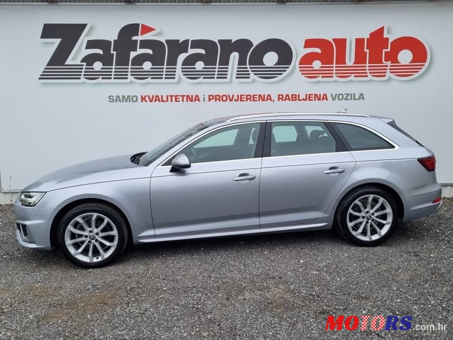 2019' Audi A4 Avant photo #2