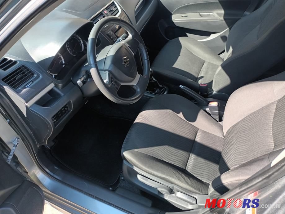 2013' Suzuki Swift 1,2 Glx Ac photo #2