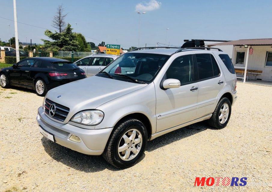 2002' Mercedes-Benz Ml 400 Cdi photo #1