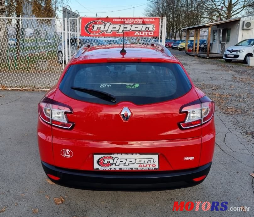 2014' Renault Megane Grandtour photo #5