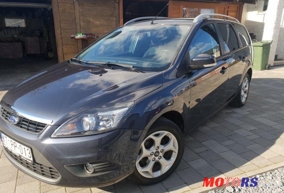 2010' Ford Focus Karavan photo #1